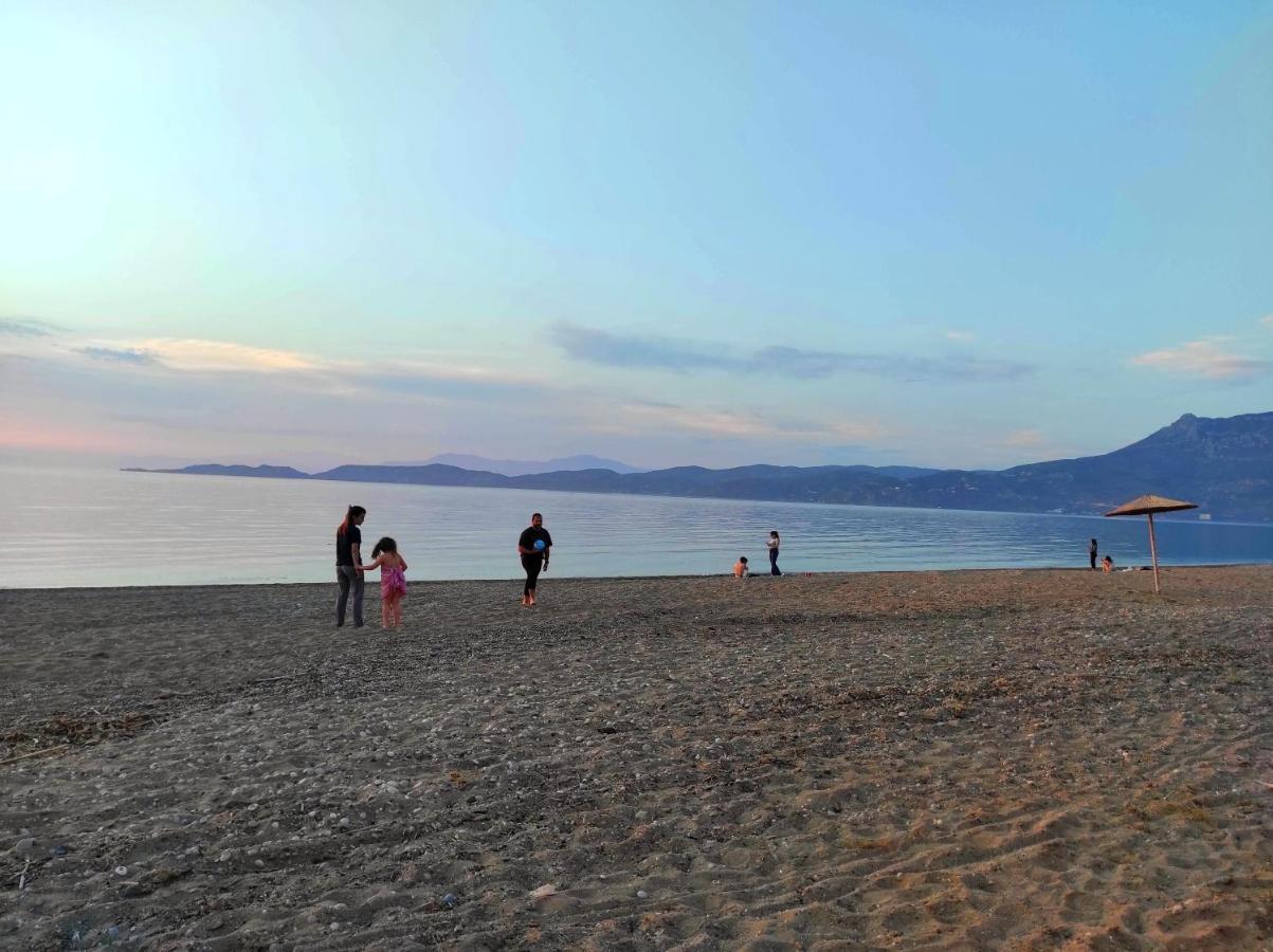 Sun, Sea, And Sand-Only 20 Footsteps To The Beach Corinth Exterior foto