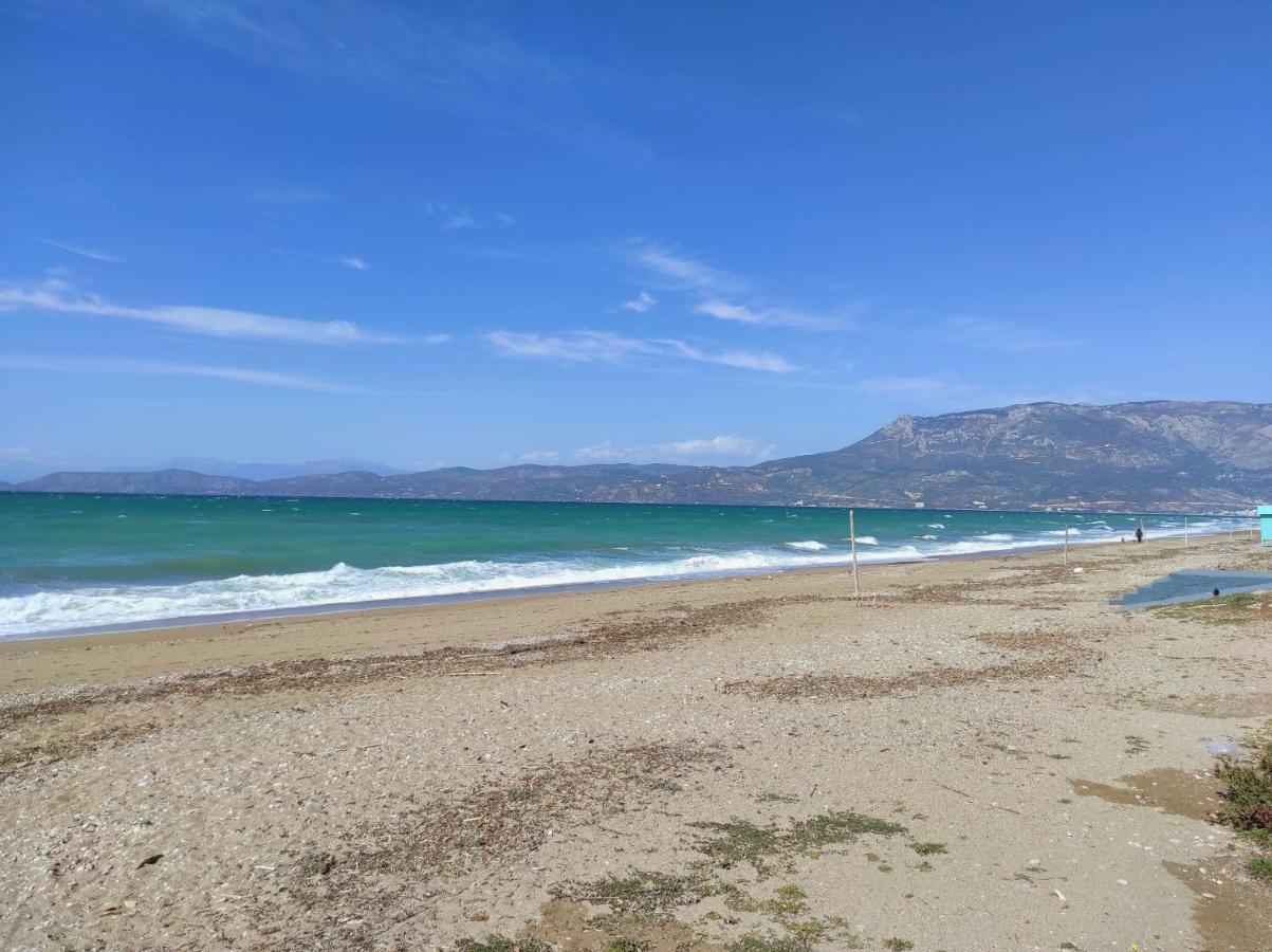 Sun, Sea, And Sand-Only 20 Footsteps To The Beach Corinth Exterior foto